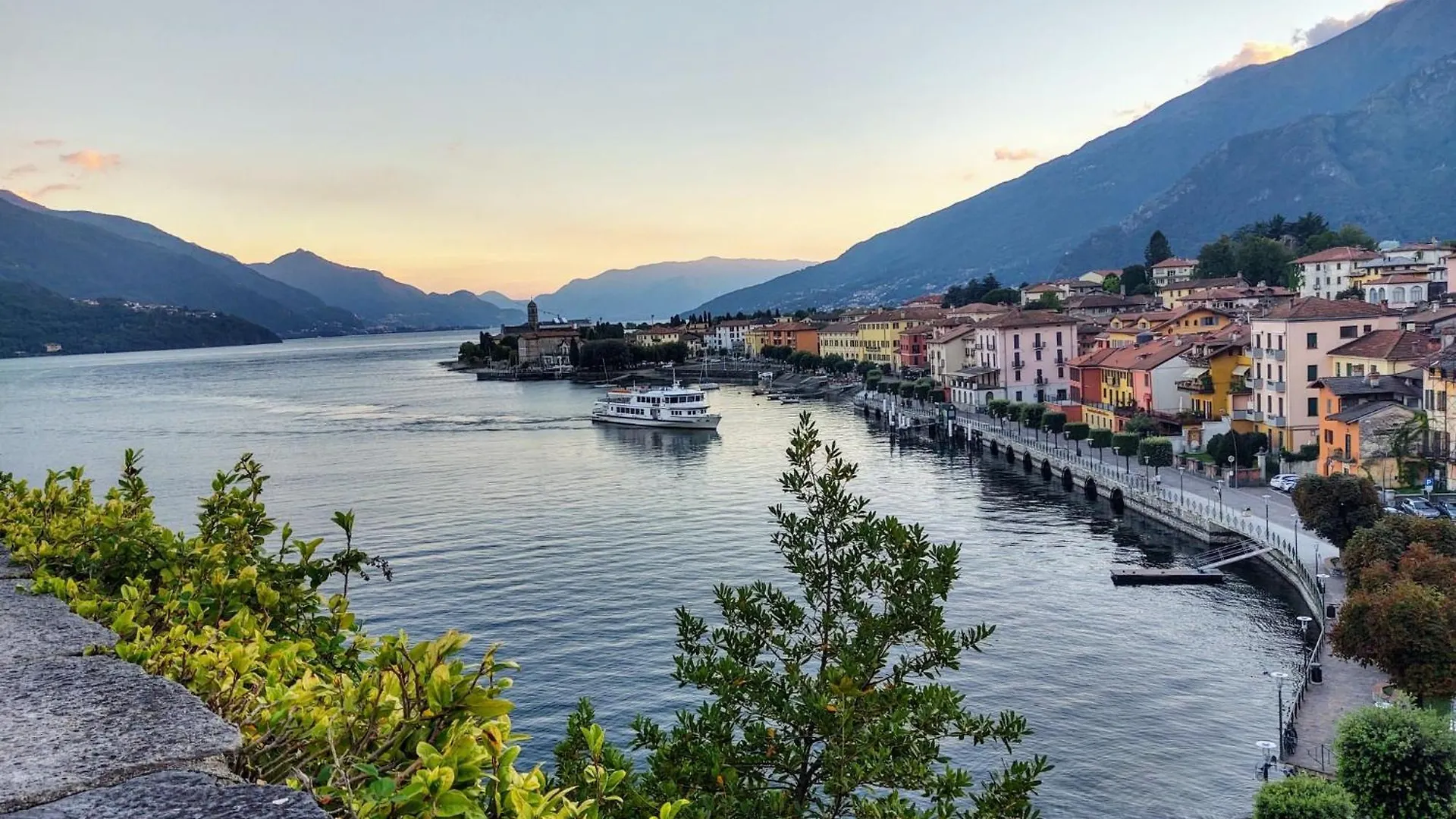 Locazione Turistica Serenella - GRV105 Gravedona 0*,  Italia